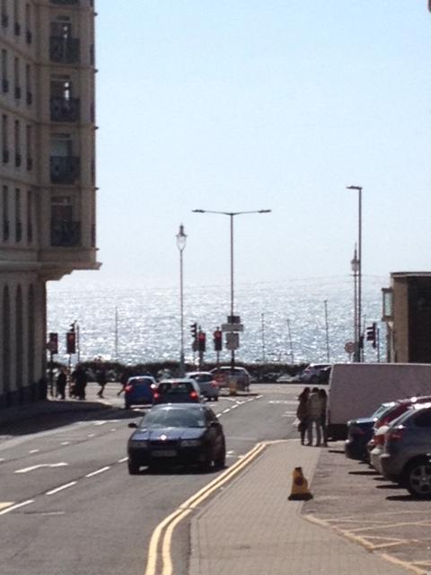 Two Top Central Beach Studios - Also Separate Spa Cabin And Watersports Hove Zimmer foto